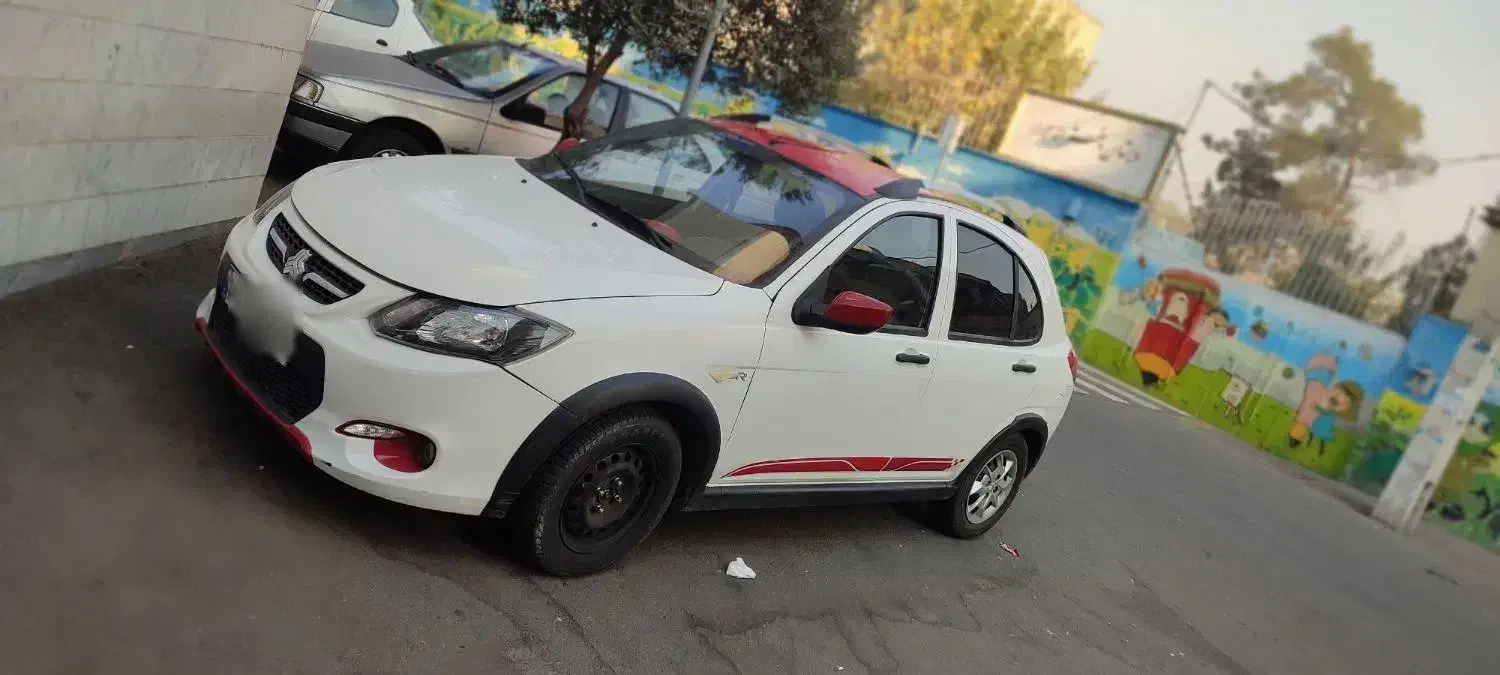 کوئیک آر سفیدقرمز کم کار خانگی|خودرو سواری و وانت|تهران, آهنگ|دیوار