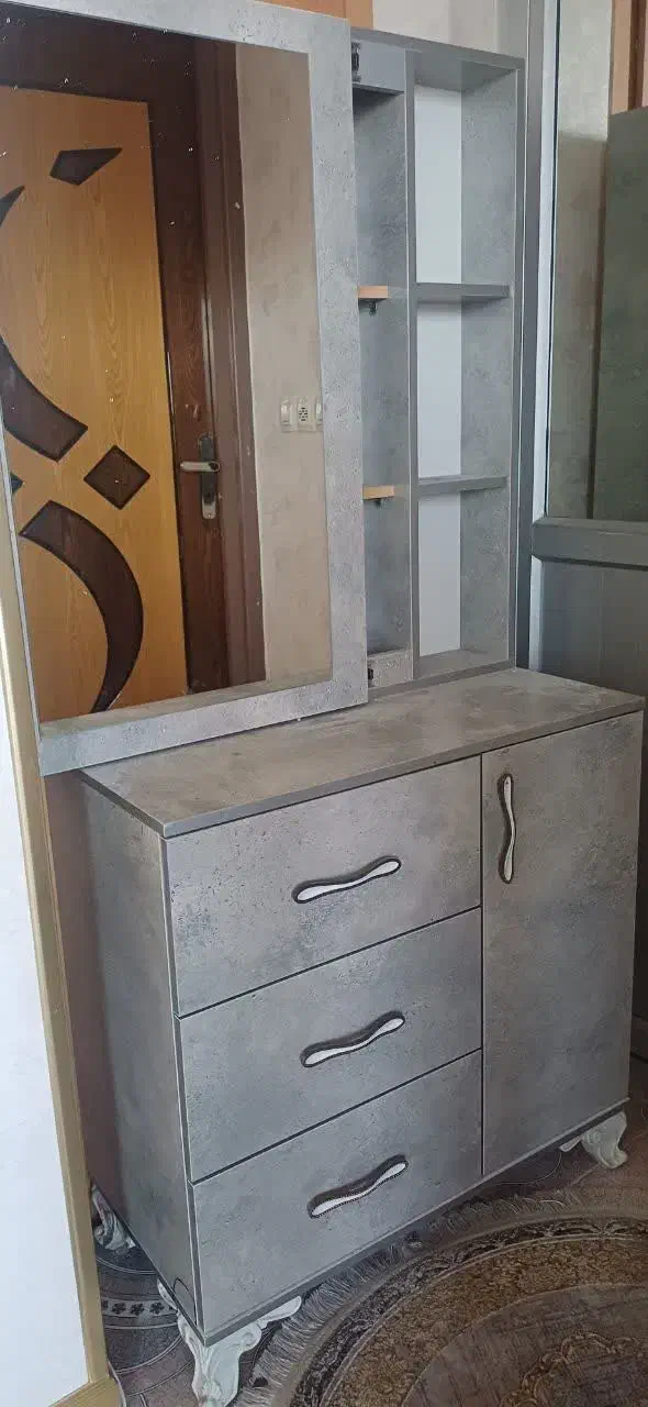 کمد.جا کفشی.آینه بزرگ|جاکفشی، کمد، دراور|مبارکه, |دیوار