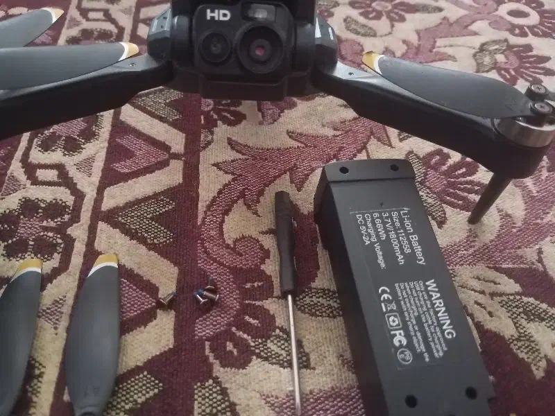 پهپاد دوربین دار|اسباب‌‌بازی|شیراز, دست خضر|دیوار