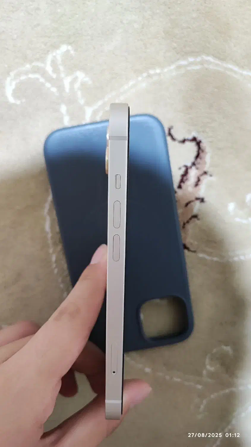 Iphone 13 باتری ۱۰۰ کاملا نو نو|موبایل|صحنه, |دیوار