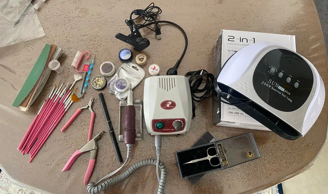 وسایل ناخن اصلی و نو|آرایشی، بهداشتی، درمانی|بروجرد, |دیوار