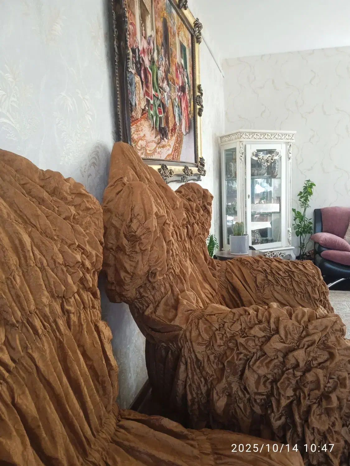 حراج مبلمان سلطنتی تمیز نو نو همراه کاور پارچه ای|مبلمان خانگی و میز عسلی|فولادشهر, A2|دیوار