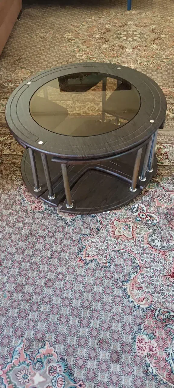 میز عسلی مدل پیتزایی. در حد نو سالم|مبلمان خانگی و میز عسلی|شازند, |دیوار