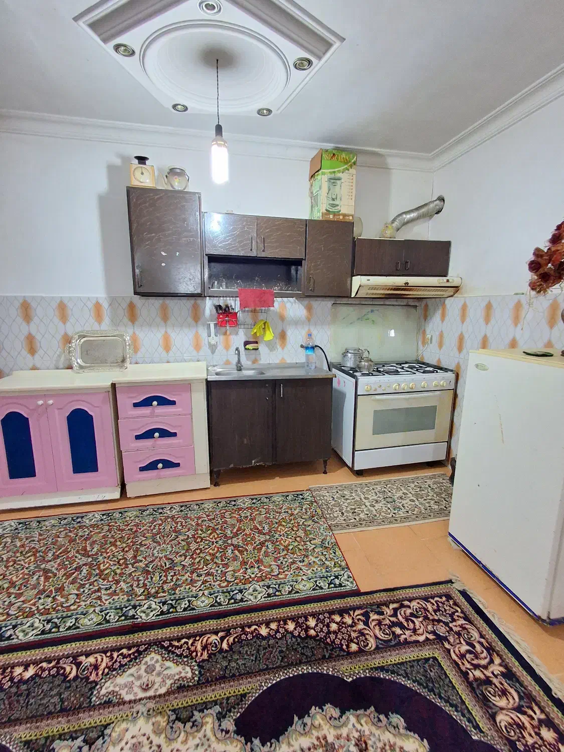 اجاره ماهانه و روزانه|اجارهٔ کوتاهمدت آپارتمان و سوئیت|رشت, کوی حسینی|دیوار