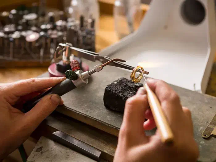 دعوت به همکاری در ساخت و طراحی طلا|استخدام صنعتی، فنی، مهندسی|شیراز, شهرک صنعتی شیراز|دیوار