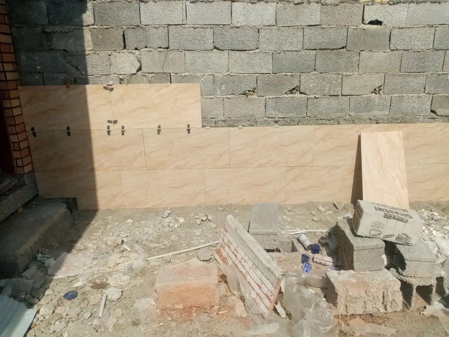 سنگکاری کاشی وسرامیک پله سنگی نرده سنگی موزاییک|خدمات پیشه و مهارت|تنکابن, |دیوار