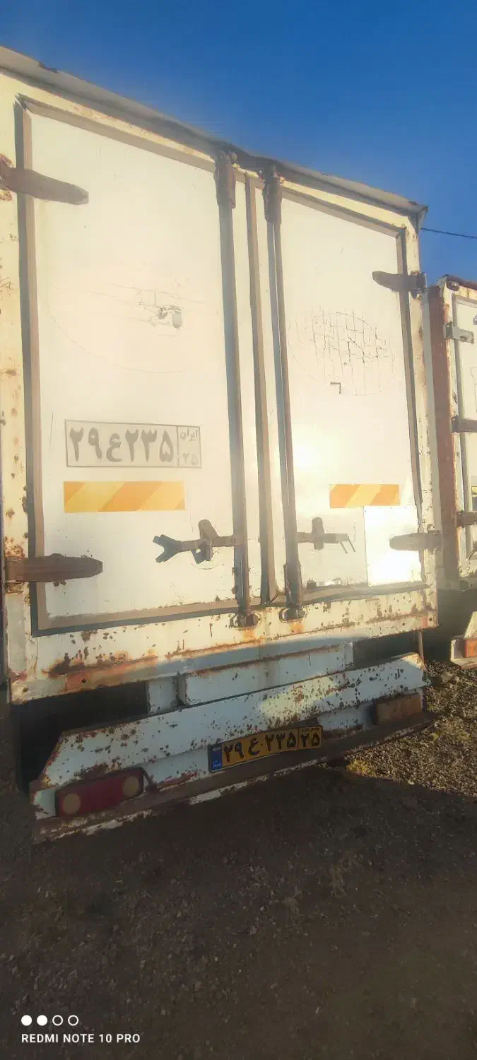 اذرخش یخچالدارموتوربنز مدل ۱۳۸۳و ۱۳۸۱پرکینزموتور|خودرو سنگین|سراب, |دیوار