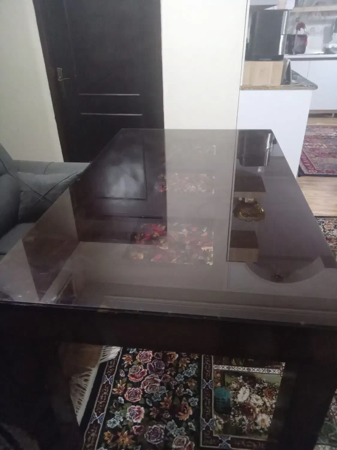 میز ناهار خوری ۶نفره بدون صندلی قیمت توافقی|میز و صندلی غذاخوری|شاهین‌شهر, نبوت|دیوار