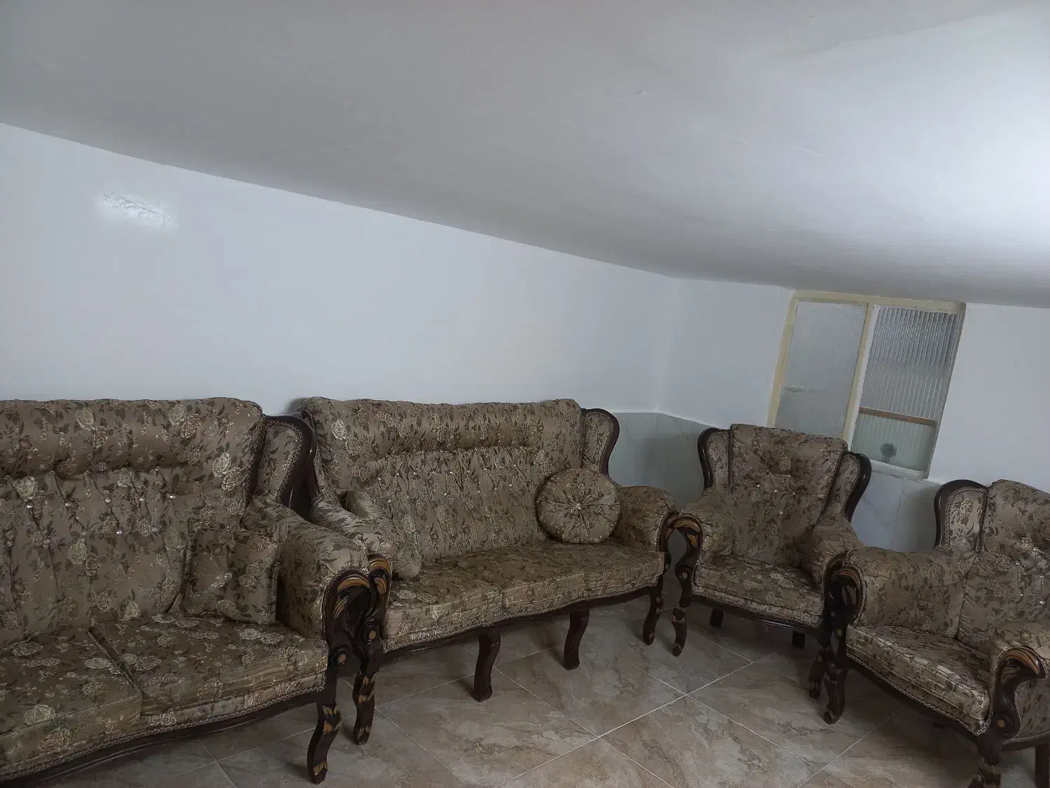 مبل ۷ نفره|مبلمان خانگی و میز عسلی|کاشان, امیرکبیر|دیوار