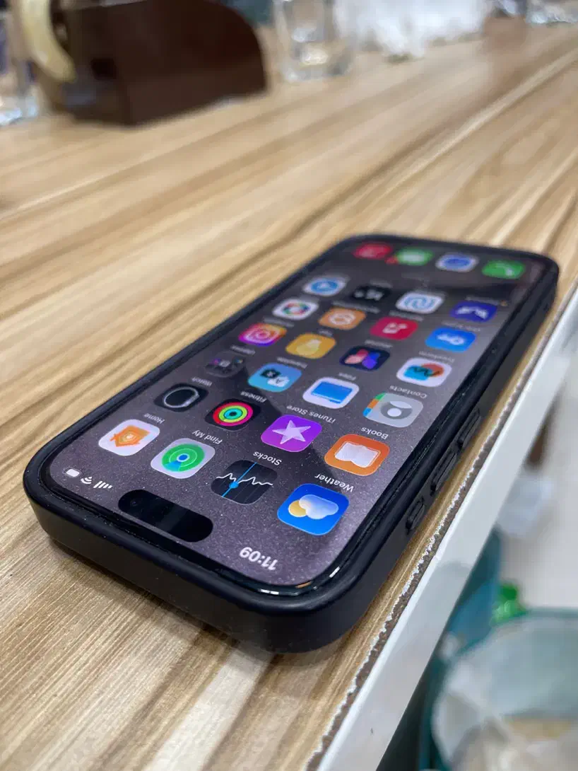 ایفون ۱۵ پرو ۱۲۸ ch|موبایل|مشهد, امیر المومنین|دیوار