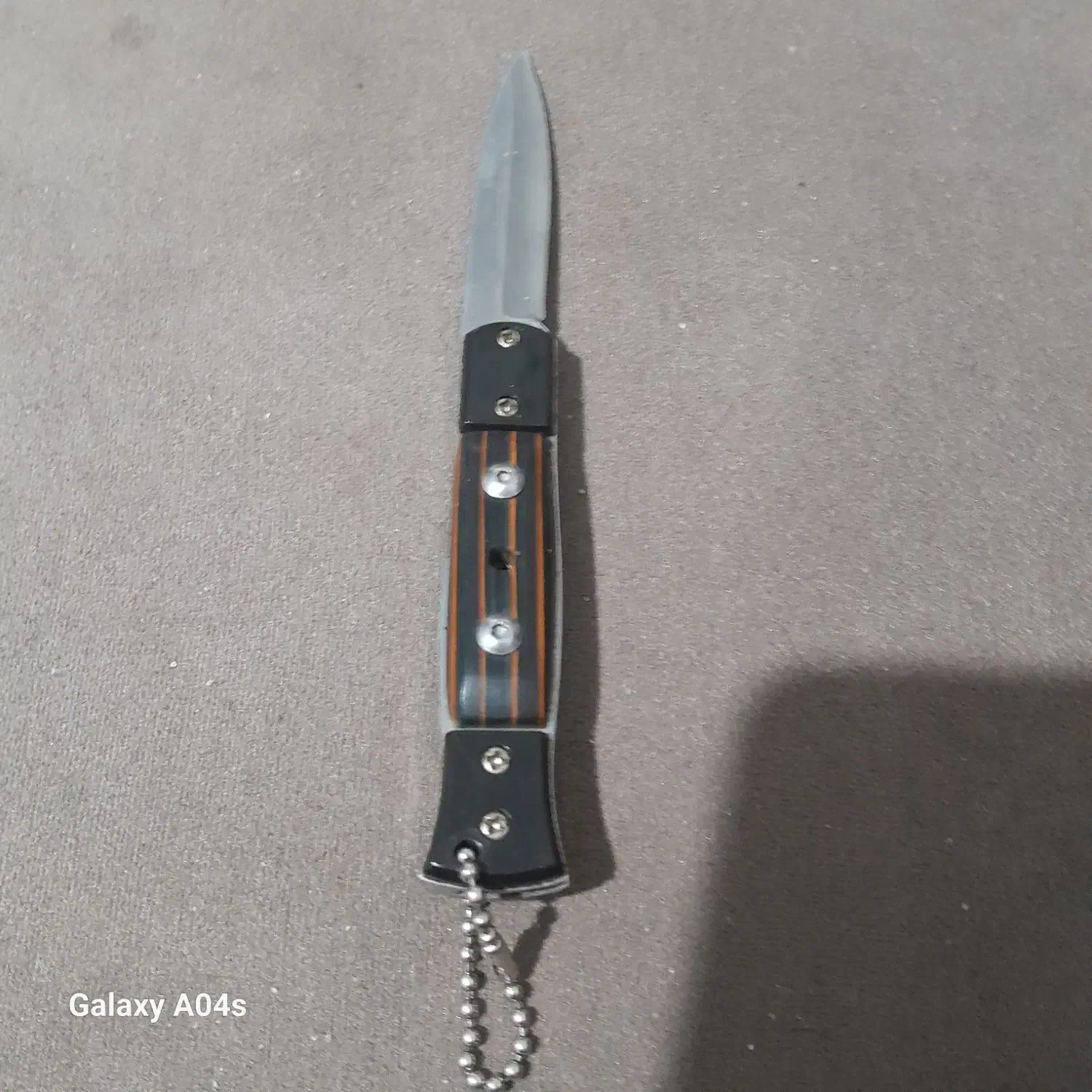 چاقو بفروش میرسد|کوهنوردی و کمپینگ|رشت, کوی فکوری|دیوار