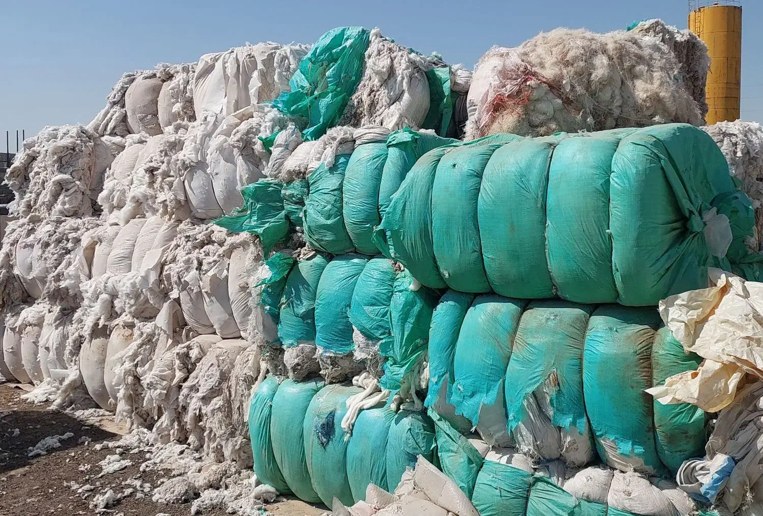 پلی استر ، پنبه ، نخ پلی استر و پنبه|عمدهفروشی|شاهدشهر, |دیوار