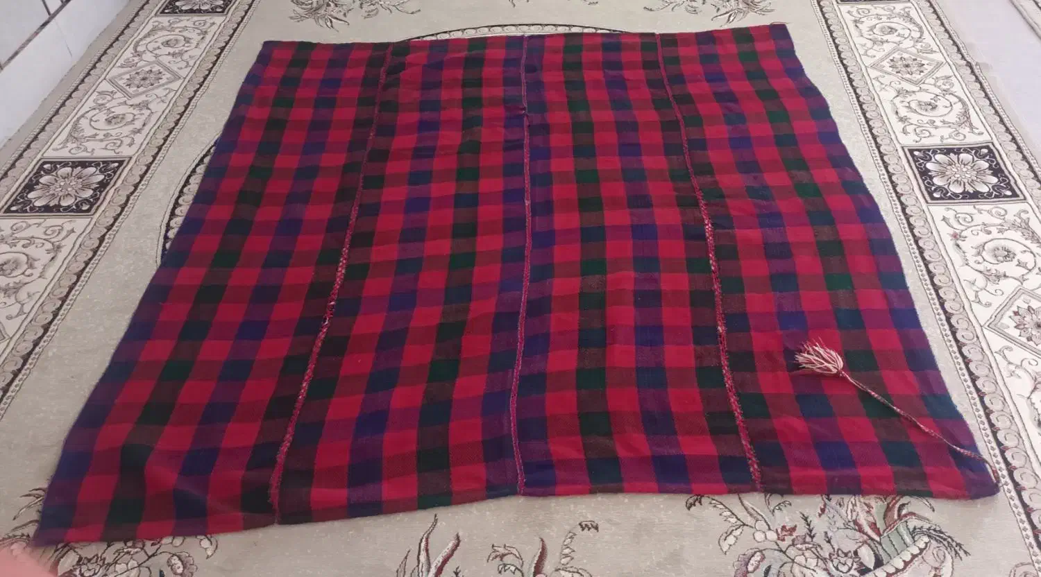 موج زیبا|گلیم، جاجیم، گبه|اردبیل, |دیوار