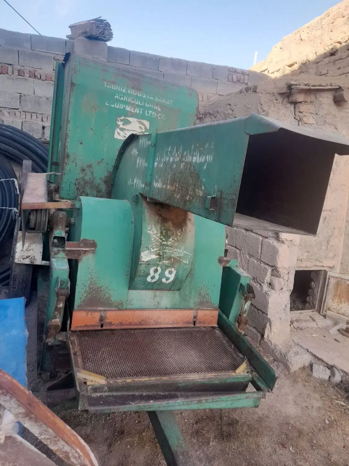 خرمنکوب|ماشین‌آلات صنعتی|سراجو, |دیوار