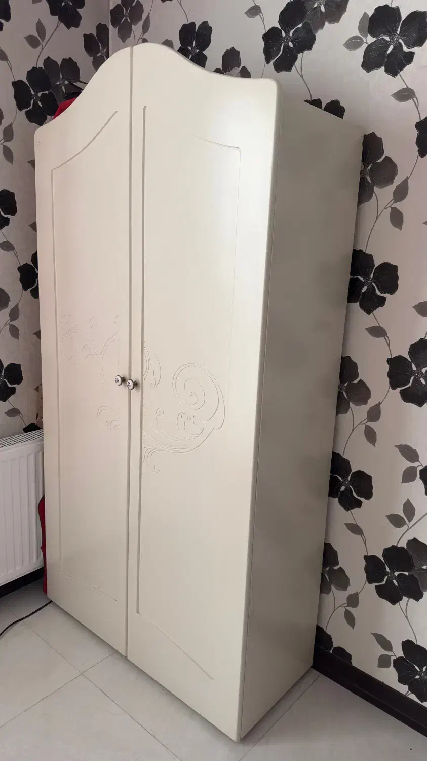 کمد و دراور|جاکفشی، کمد، دراور|اندیشه, اندیشه فاز ۳|دیوار