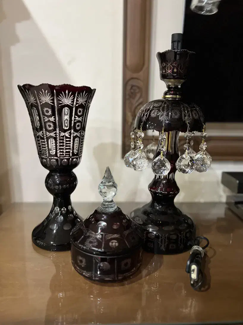 کریستال اگرمن قدیمی یاقوتی|ظروف سرو و پذیرایی|قم, باجک یک|دیوار