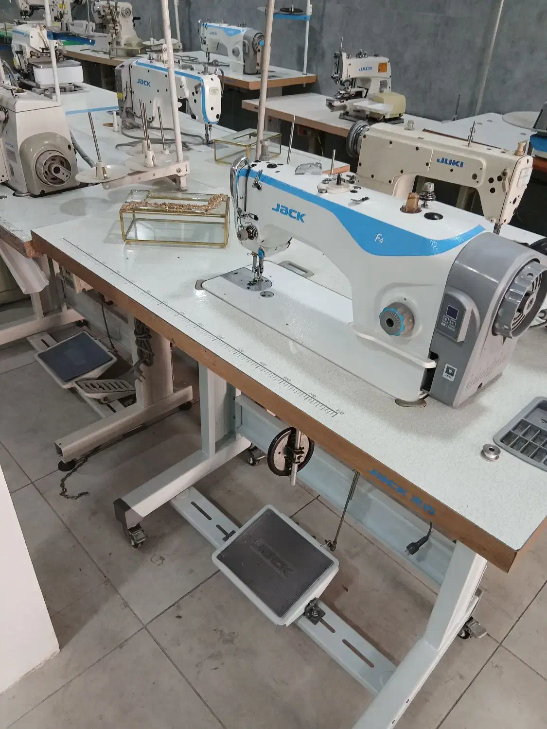 راسته f4 تمیز|چرخ خیاطی و ریسندگی|تهران, جوادیه|دیوار