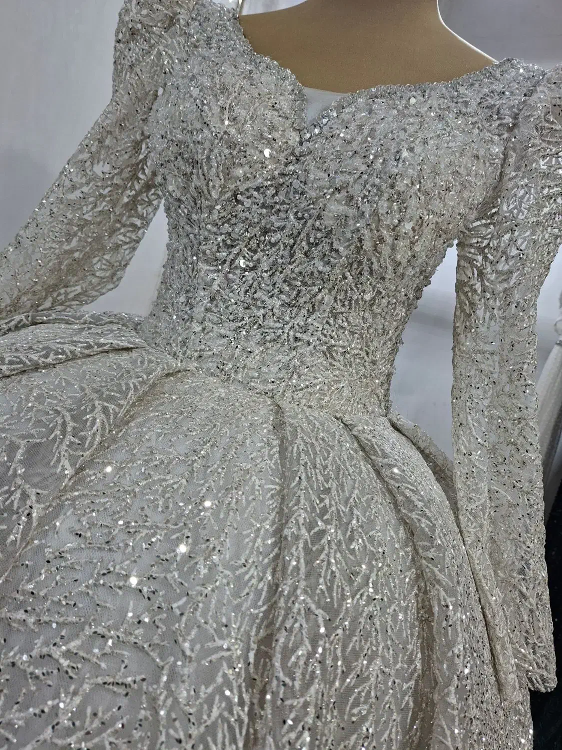 لباس عروس|لباس|شادگان, |دیوار