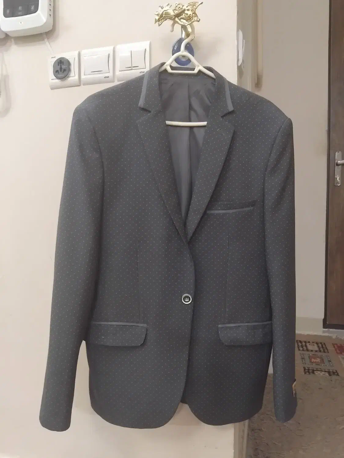 کت تک|لباس|دامغان, |دیوار