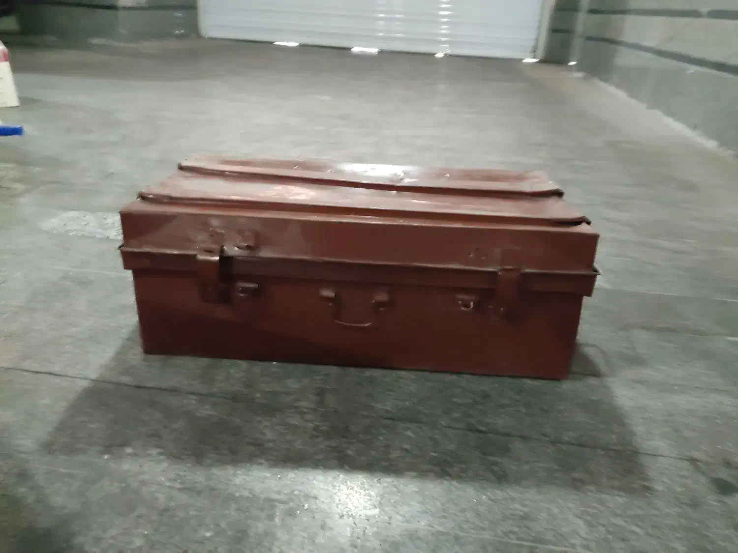 چمدان آهنی قدیمی۲ عدد یک میلیون و دویست هزار تومان|کلکسیون اشیاء عتیقه|قم, پردیسان|دیوار