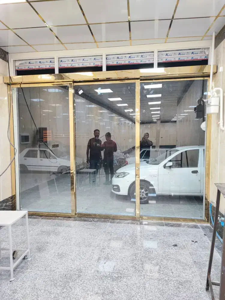 شیشه سکوریت پنجره سفید شیشه دوجداره دربهای هوشمند|خدمات پیشه و مهارت|ورامین, ورامین|دیوار