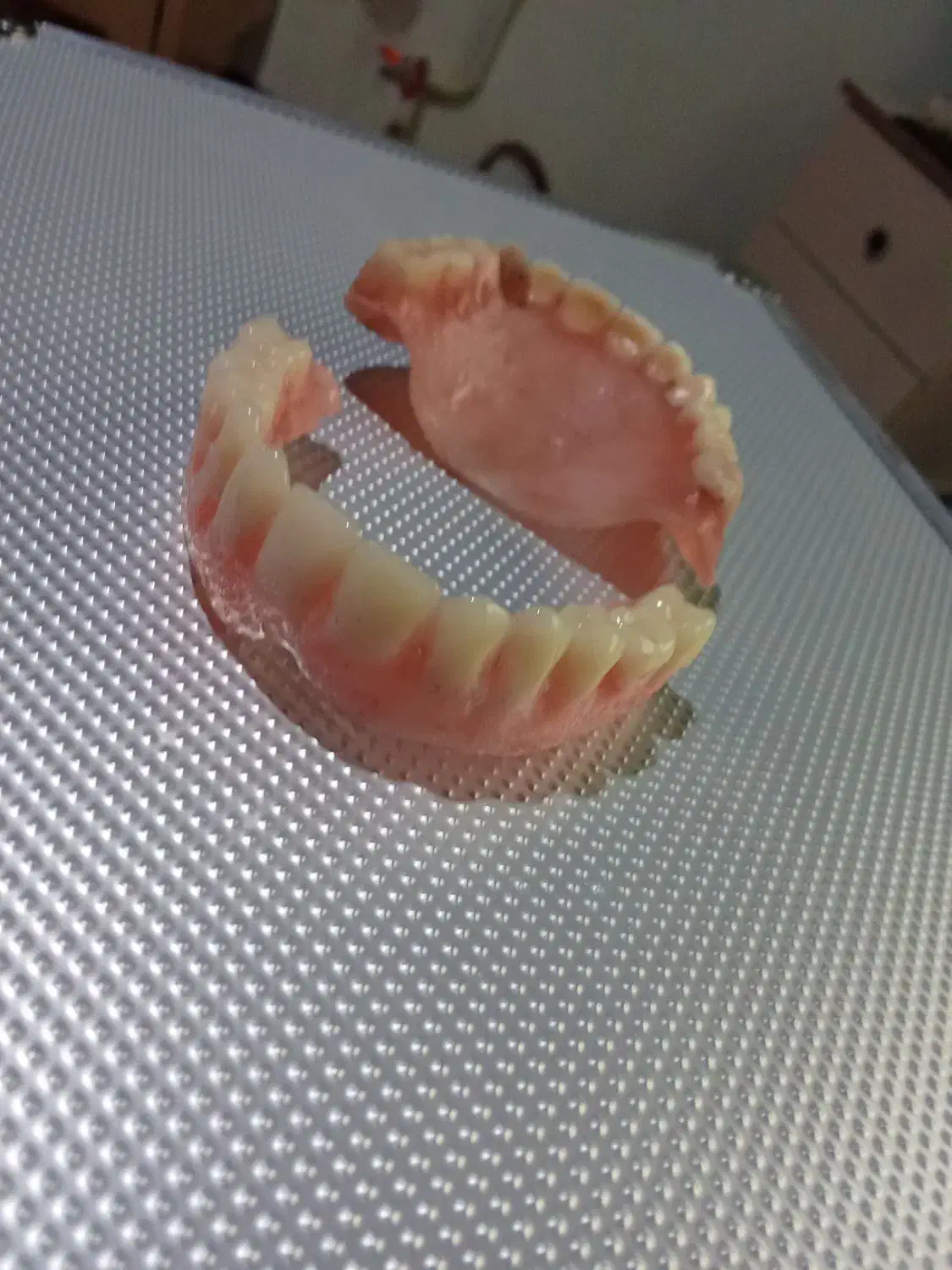 نصب دندان مصنوعی با شرایط شما|خدمات آرایشگری و زیبایی|پارس‌آباد, |دیوار