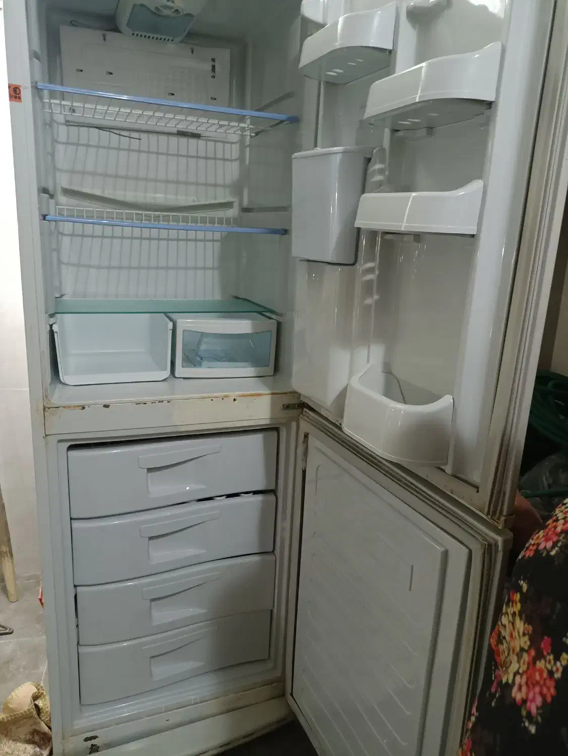 یخچال|یخچال و فریزر|دهگلان, |دیوار