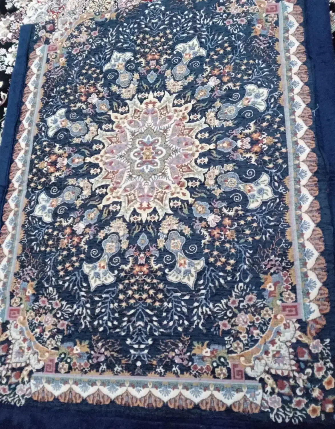 پتوکده|رختخواب، بالش، پتو|نقده, |دیوار