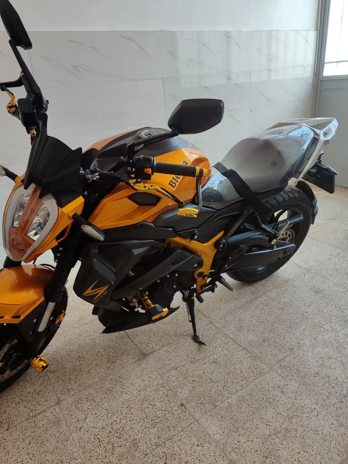 موتور بلنتا ۳۰۰ مدل۴۰۲|موتورسیکلت|رشت, سلیمانداراب|دیوار