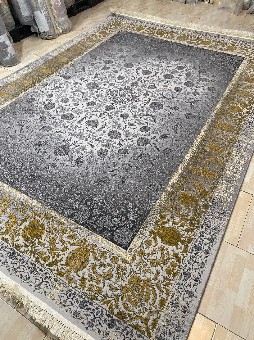 فرش ۹ متری ۱۲۰۰ شانه نخ تمام اکرولیک تراکم ۳۶۰۰|فرش|تهران, سیروس|دیوار