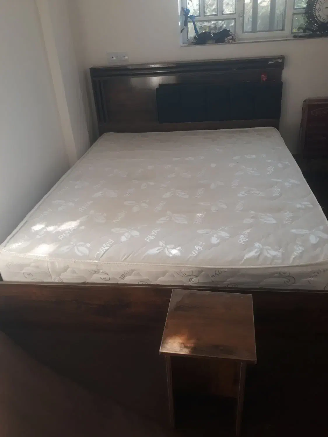 تختخواب میز تلویزیون|تخت و سرویس خواب|نورآباد ممسنی, |دیوار