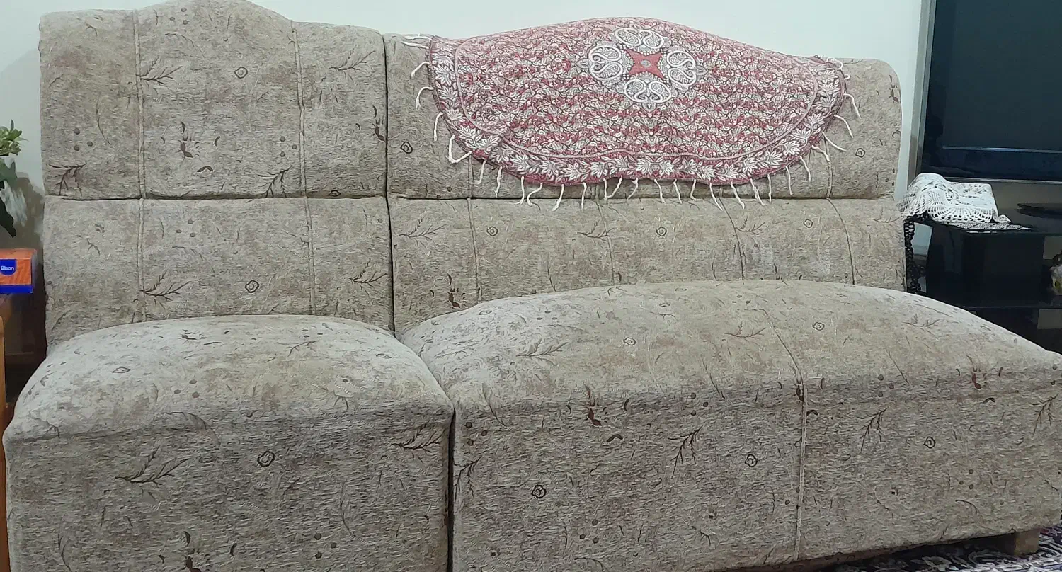 مبل راحتی|مبلمان خانگی و میز عسلی|صومعه‌سرا, |دیوار