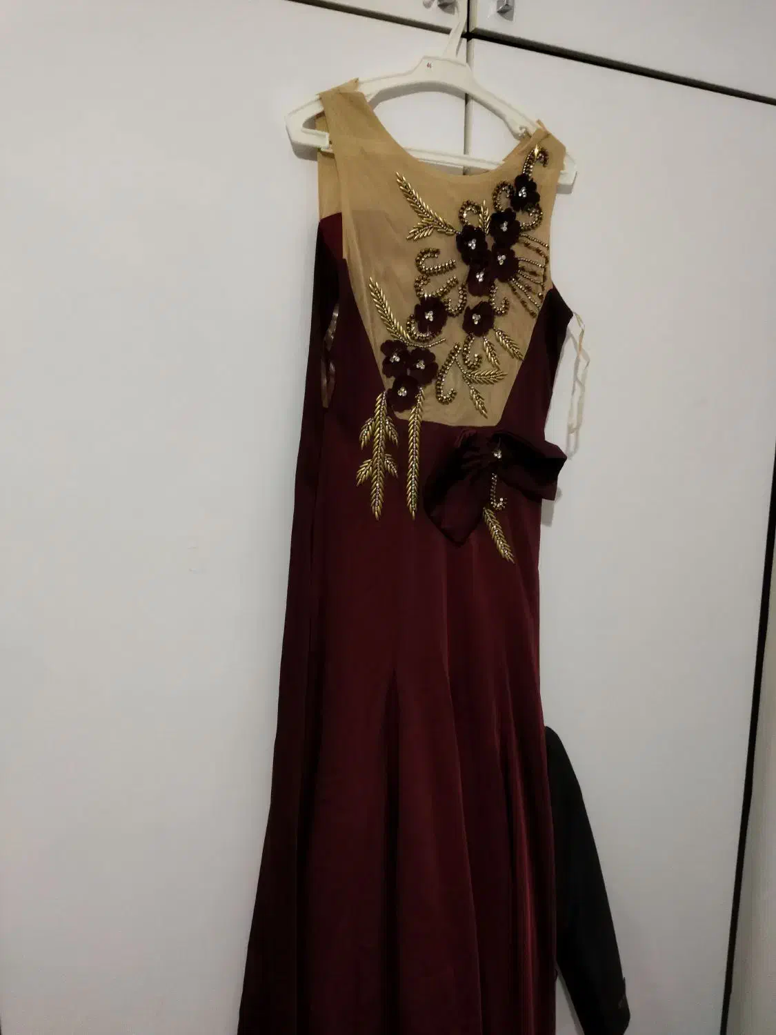 لباس مجلسی|لباس|ایذه, |دیوار