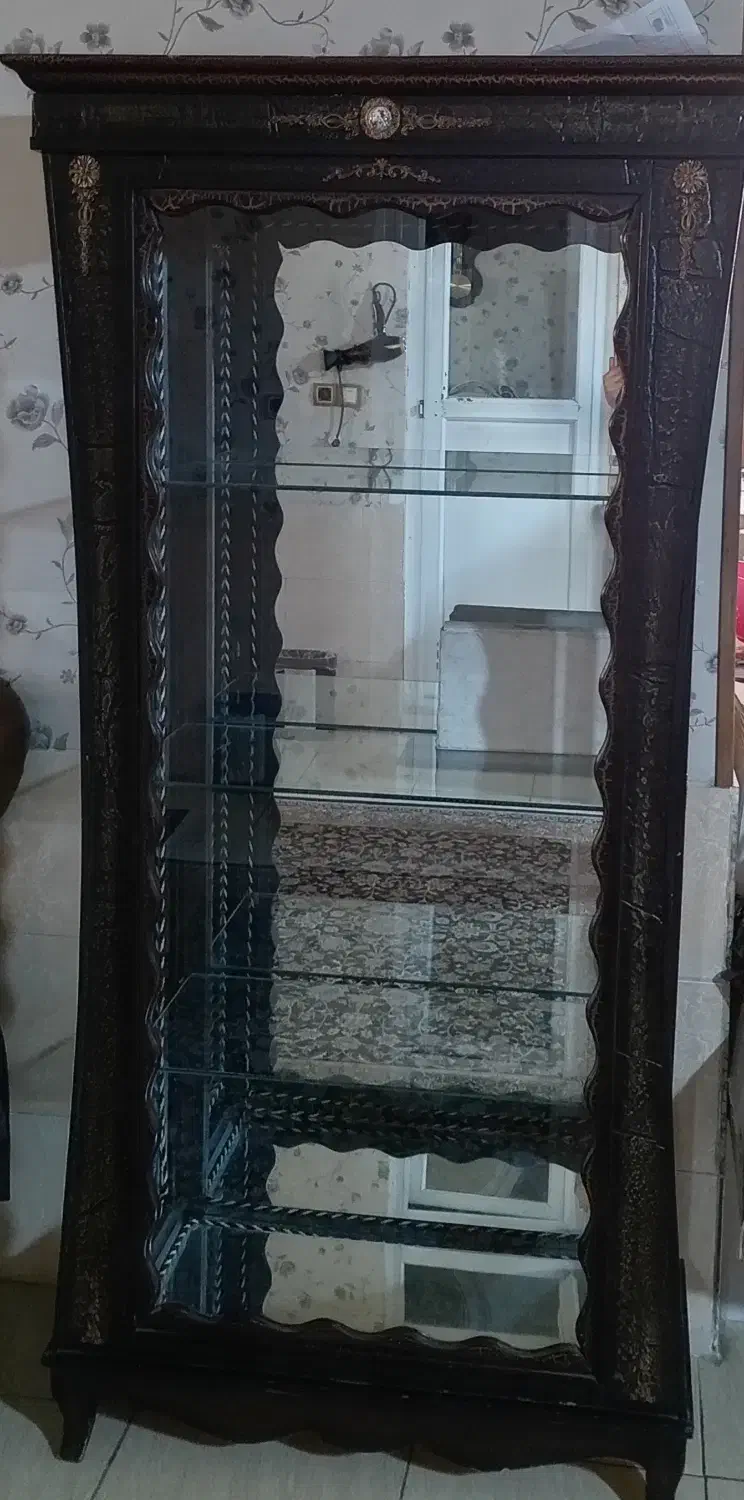 ویترین در حد نو|بوفه، ویترین، کنسول|شیراز, مسلم|دیوار