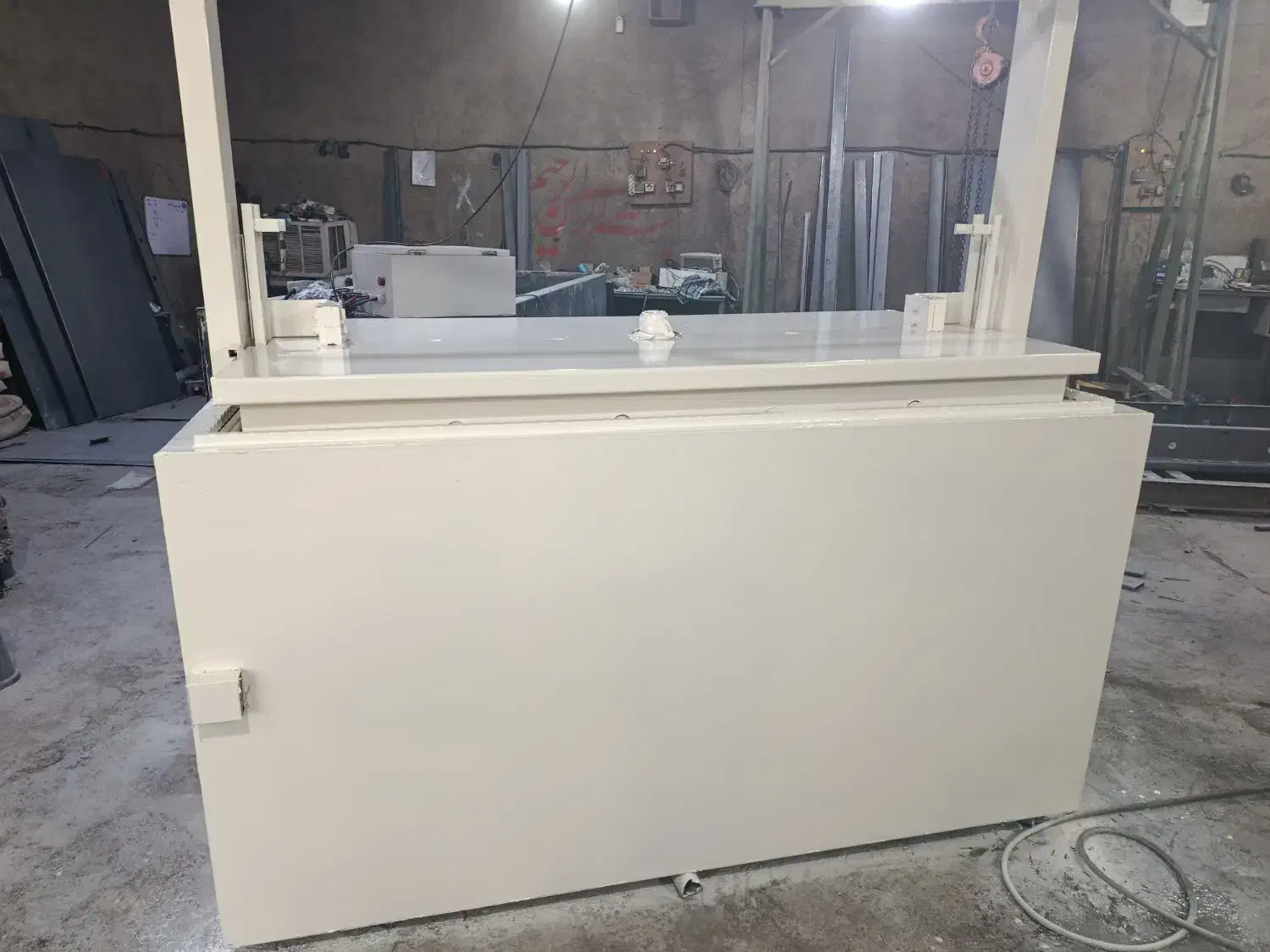 گاوصندوق آسانسوری با سیستم ضربه|ابزارآلات|قم, هنرستان|دیوار