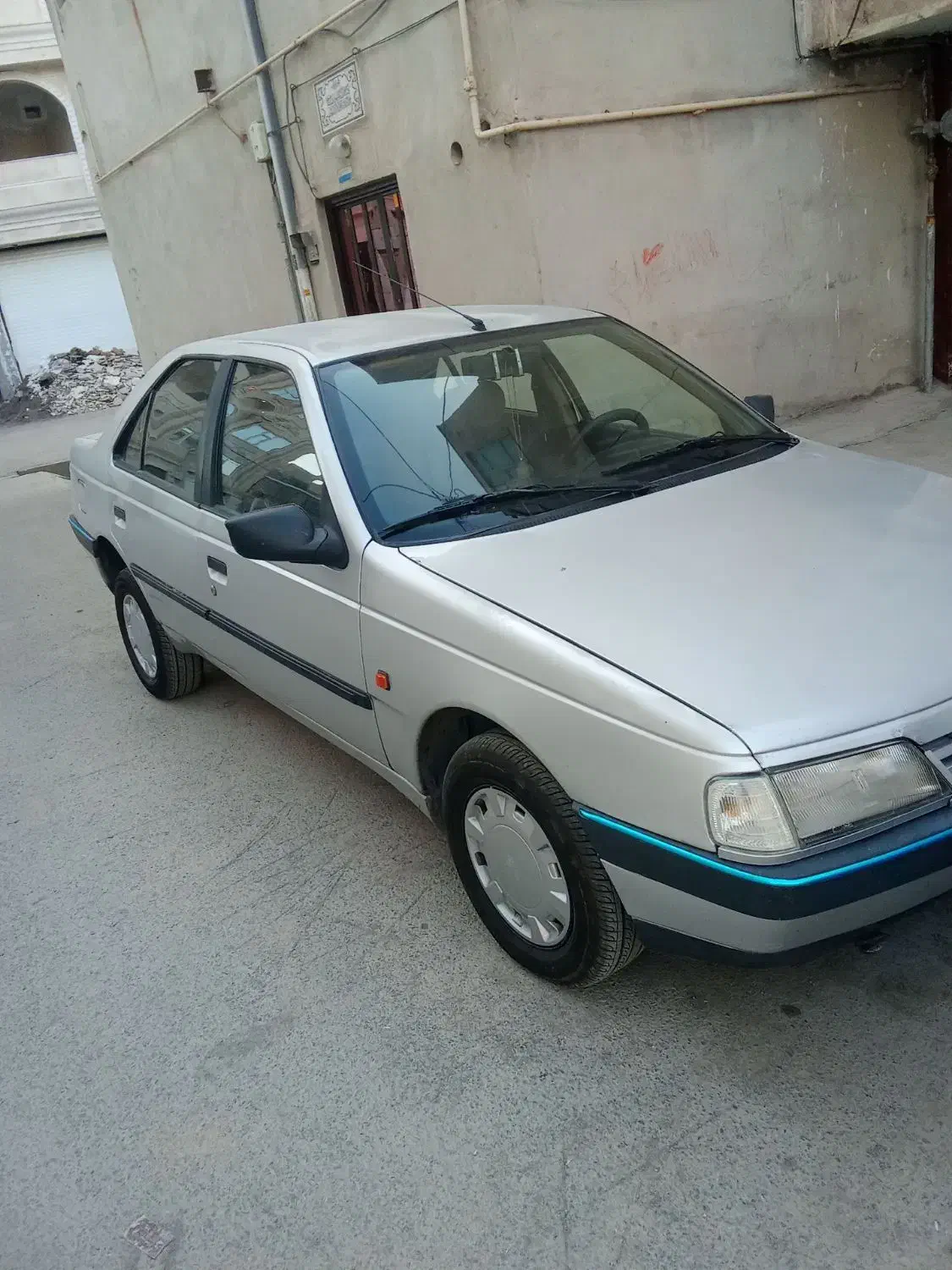 ۴۰۵|خودرو سواری و وانت|اراک, |دیوار