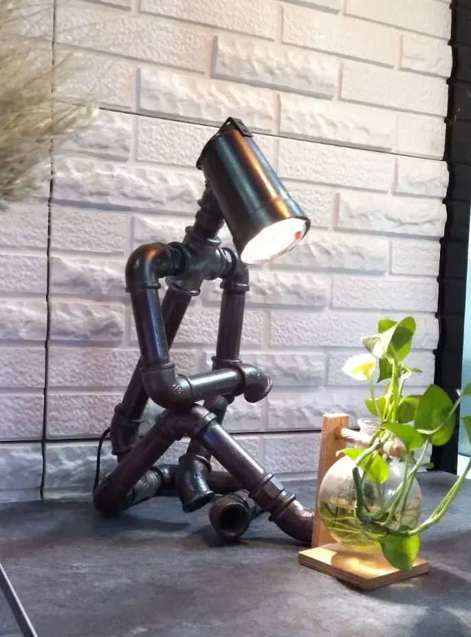 شب خواب طرح پیکسار|چراغ خواب و آباژور|فولادشهر, B4|دیوار