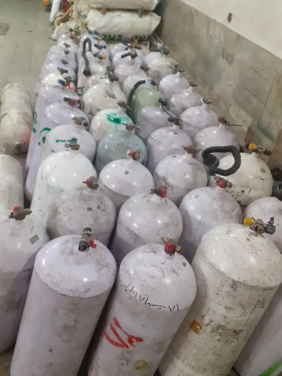 کپسول گاز سی آن جی .اروجلو|قطعات یدکی و لوازم جانبی|اراک, |دیوار