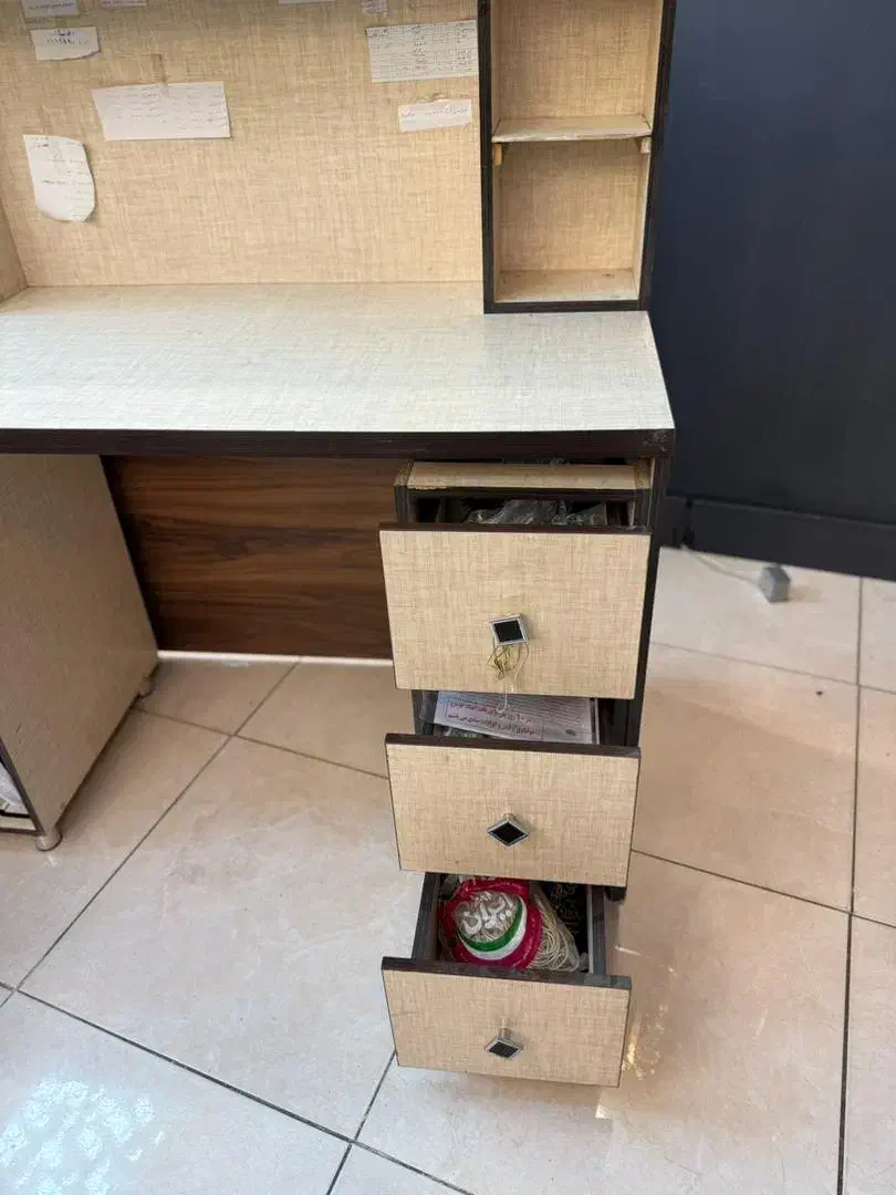 میز کامپیوتر|میز تحریر و کامپیوتر|پیشوا, |دیوار