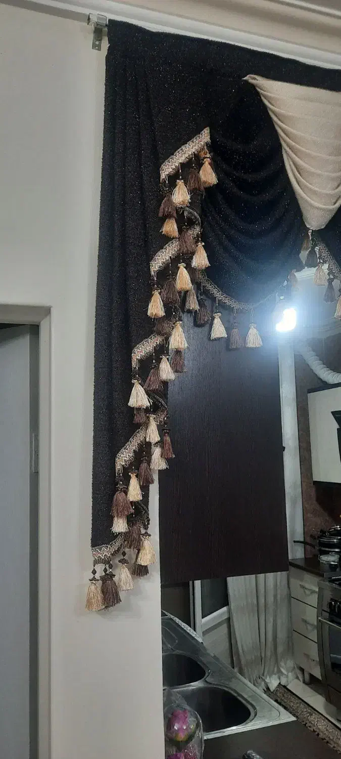 والان پرده قهوه ای شاین دار درحدنو|پرده، رانر، رومیزی|تهران, کیانشهر|دیوار