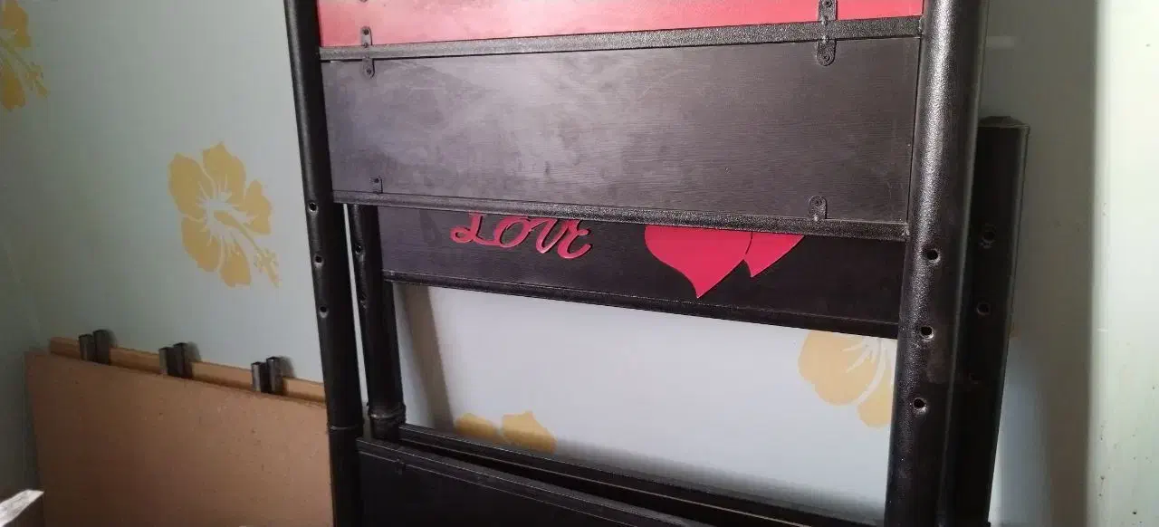 تخت دو طبقه|تخت و سرویس خواب|مسجد سلیمان, |دیوار