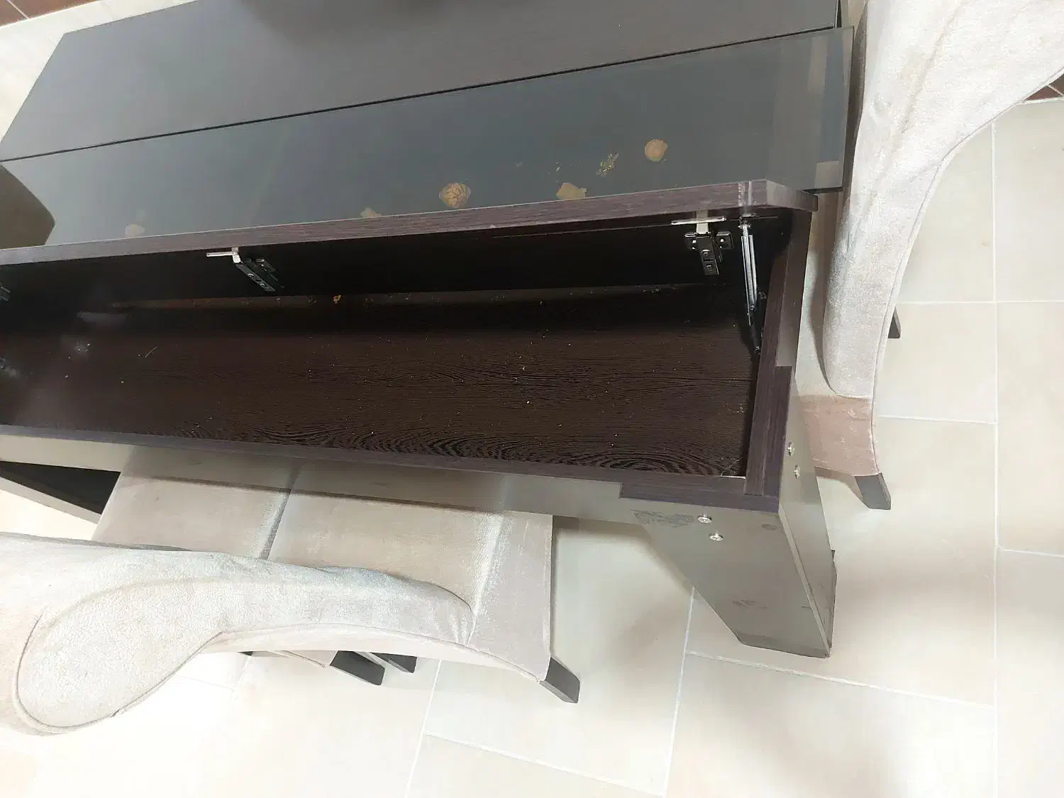 میز نهار خوری|میز و صندلی غذاخوری|الشتر, |دیوار