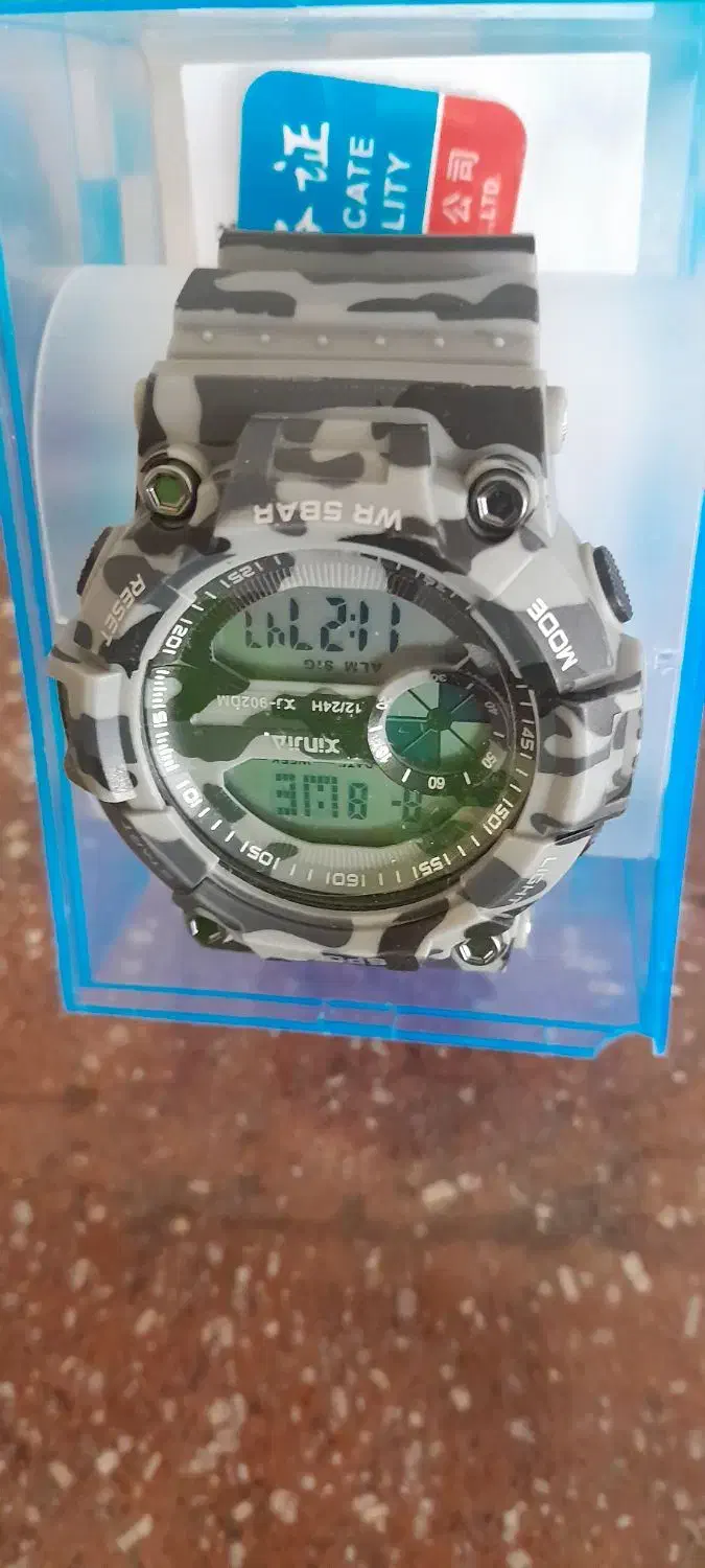 ساعت مچی اسپورت واچ|ساعت|شیراز, بعثت|دیوار