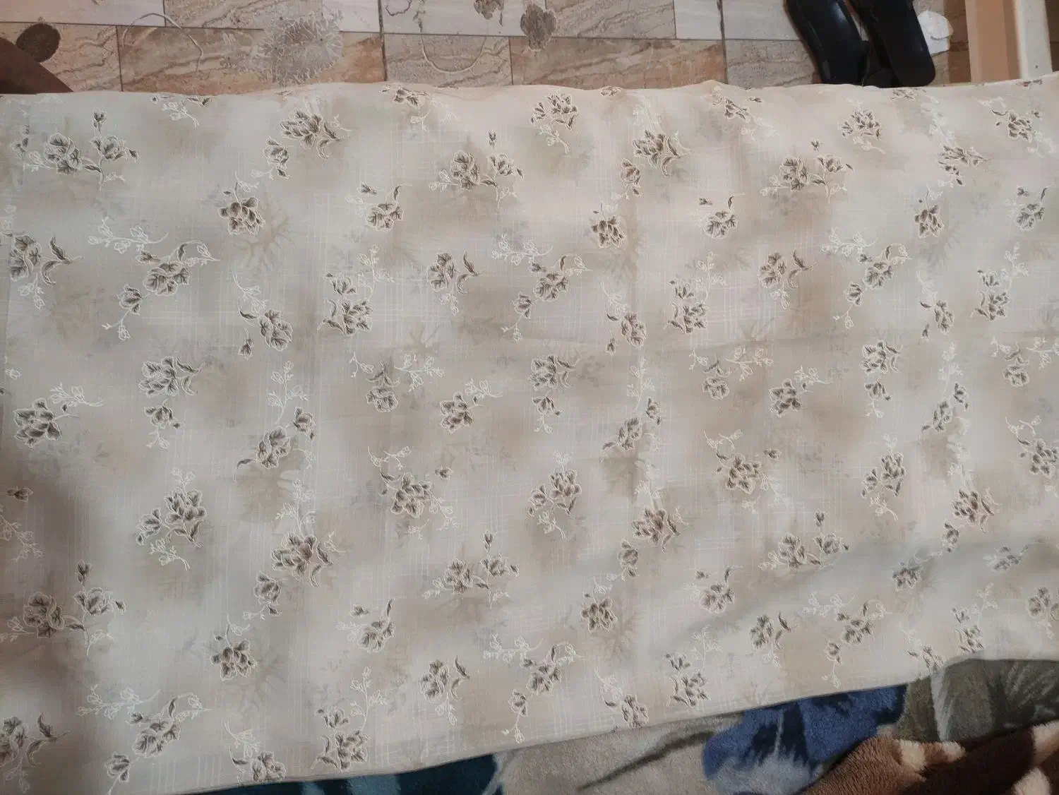 پارچه مجلسی گل برجسته|لباس|گلبهار, شهر جدید گلبهار|دیوار