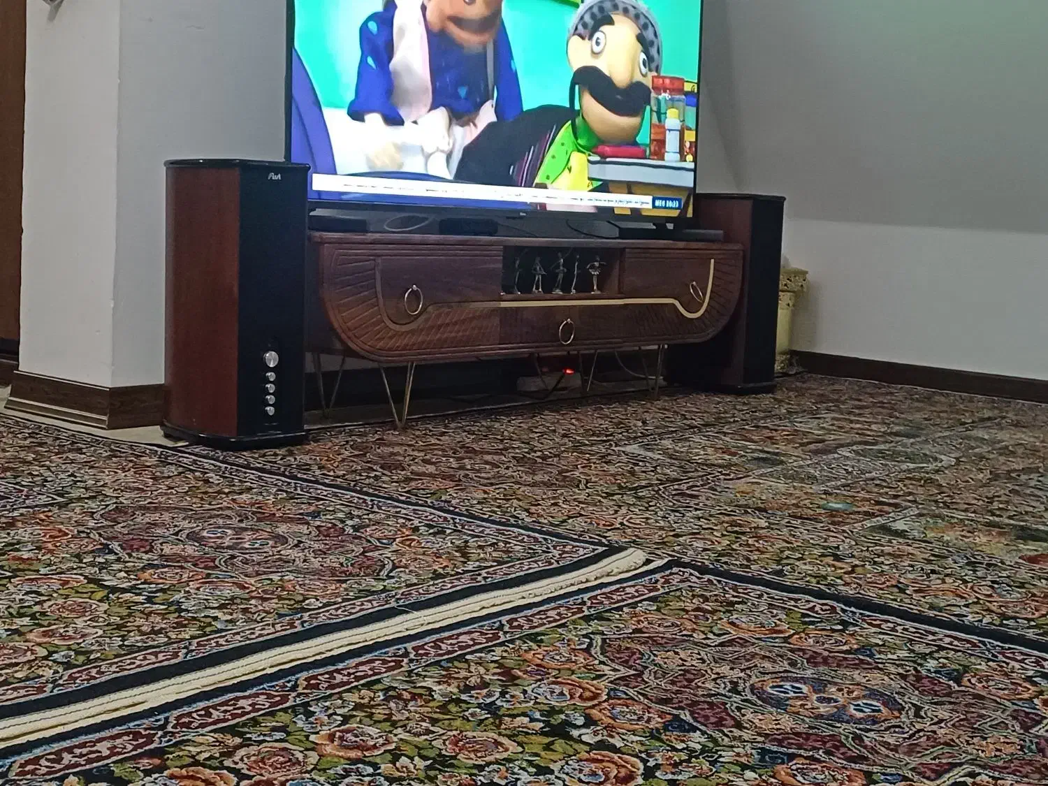 میز تی وی|میز تلویزیون|صفادشت, |دیوار