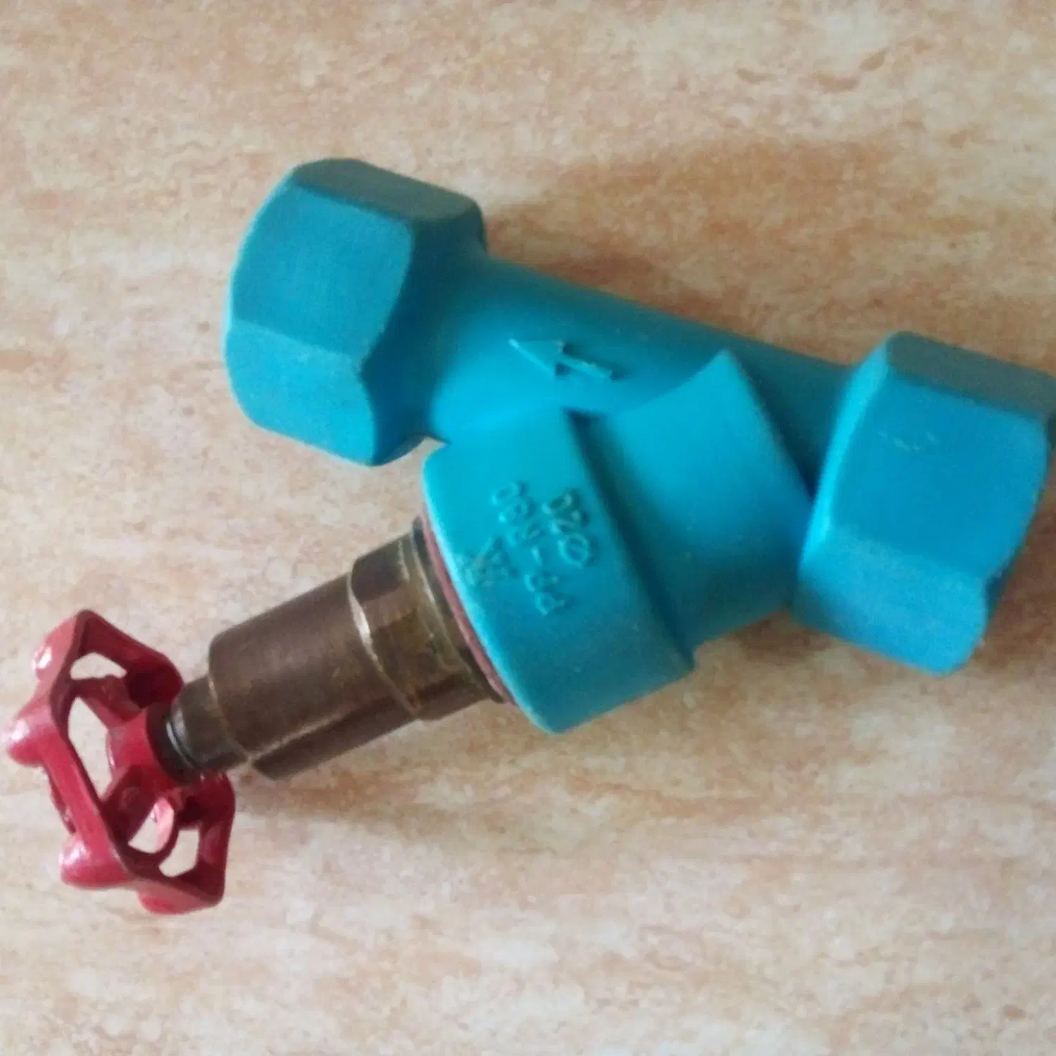 شیر روشویی وشیر حیاطی وپروانه پمپ|مصالح و تجهیزات ساختمان|کرج, ساسانی (قلمستان)|دیوار