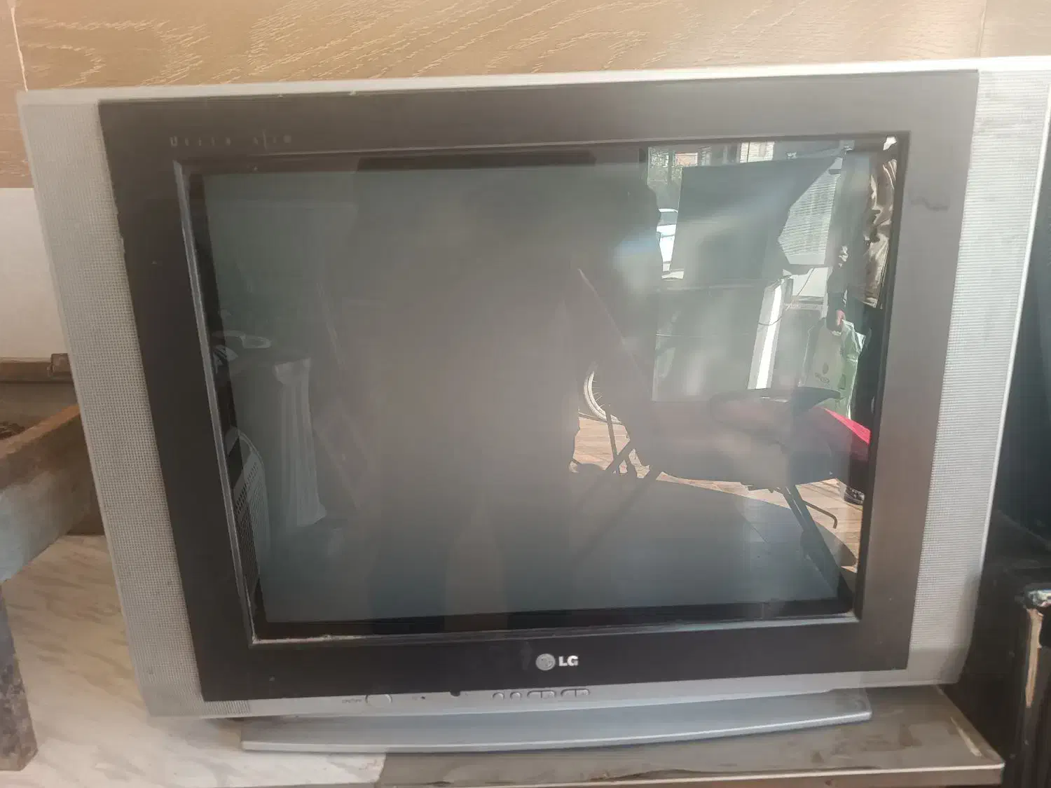 تلویزیون ۲۴اینج کنترلدار|تلویزیون و پروژکتور|پارسآباد, |دیوار