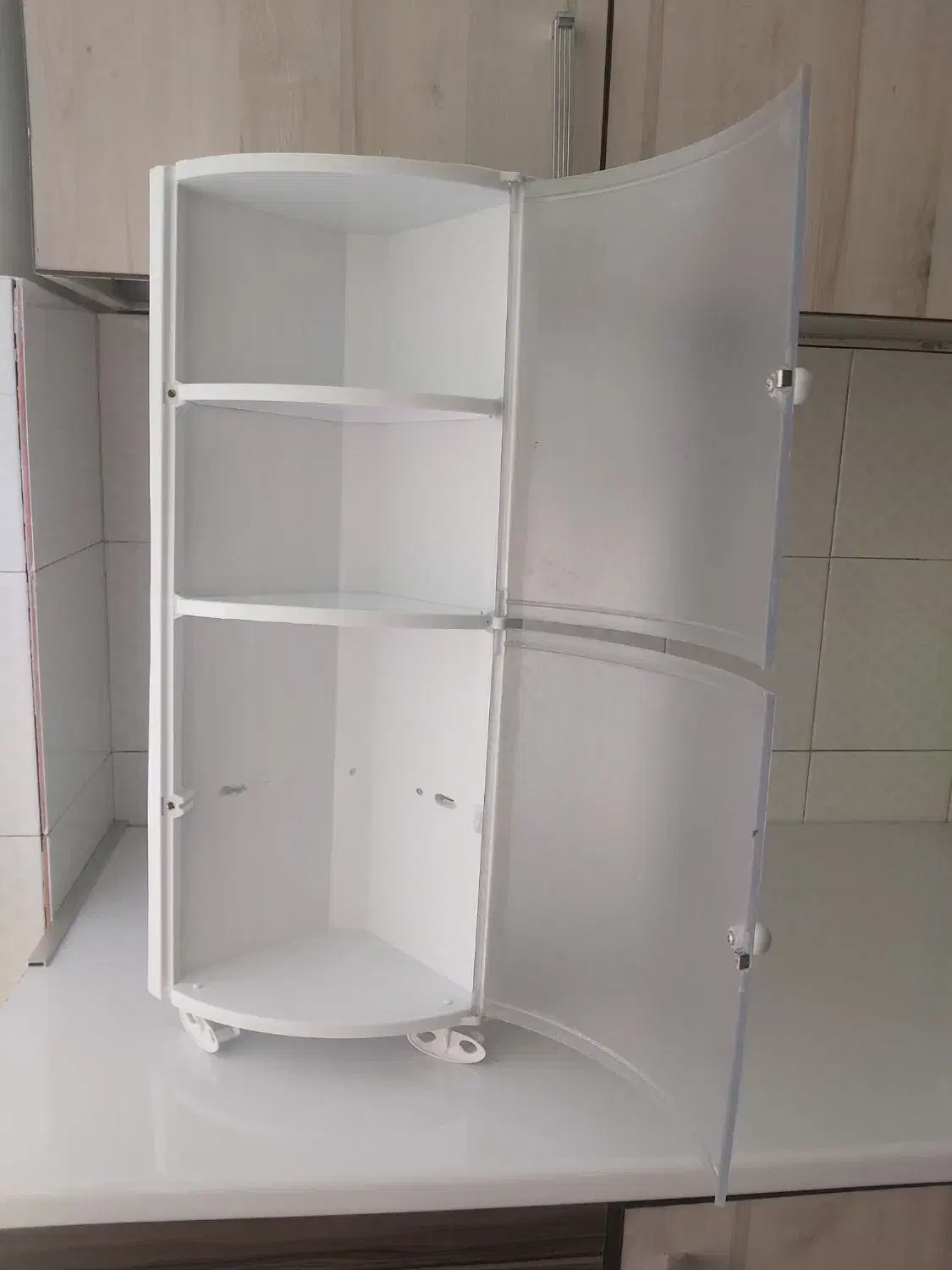 قفسه حمام درب دار|لوازم حمام|اسلامشهر, زرافشان|دیوار