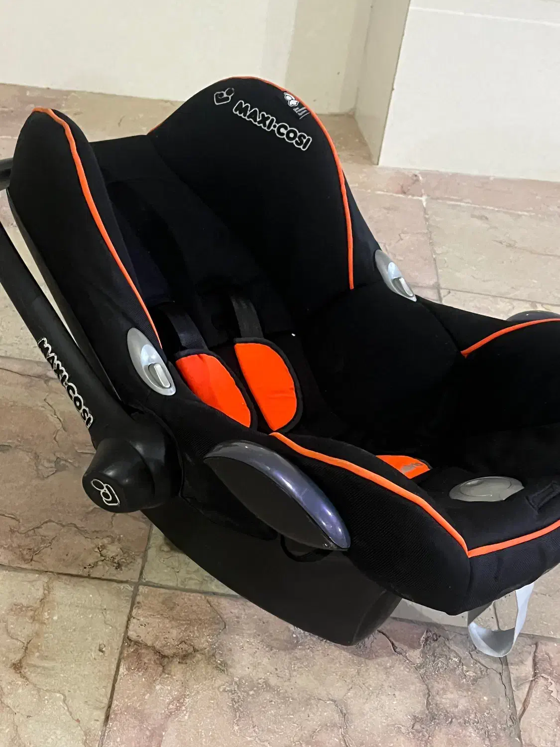 کریر نو|کالسکه و لوازم جانبی|ملایر, |دیوار