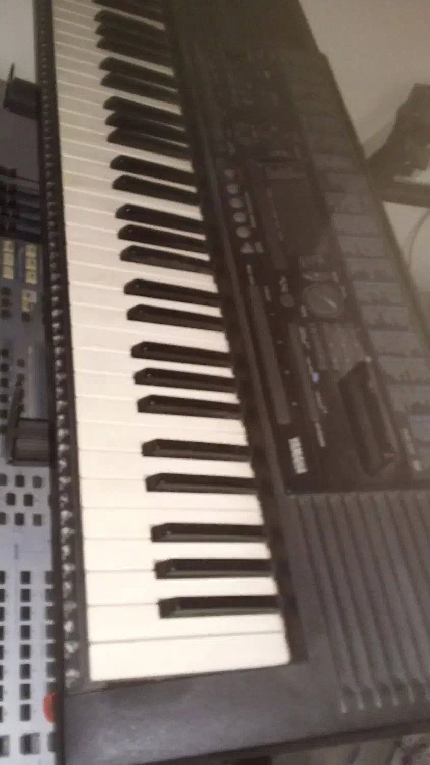 yamaha psr320 با گروه اتاماتیک|پیانو، کیبورد، آکاردئون|نهاوند, |دیوار